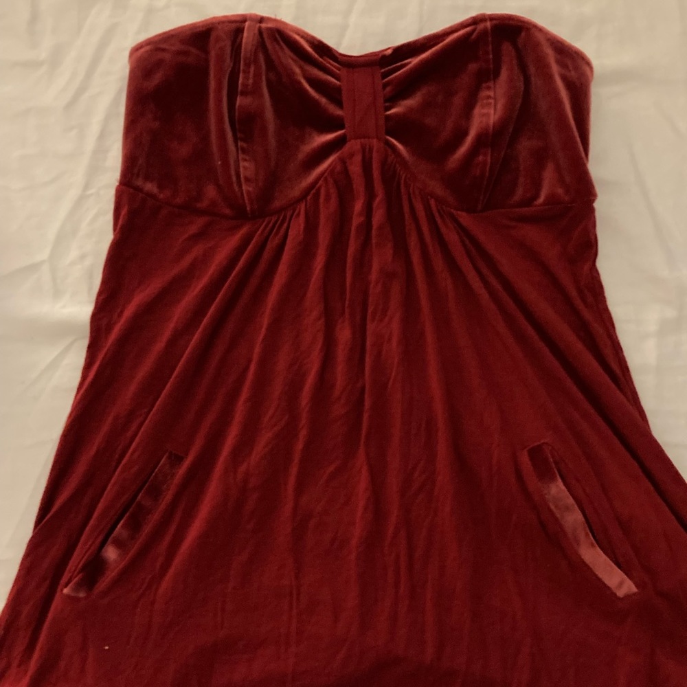 Strapless Y2K top